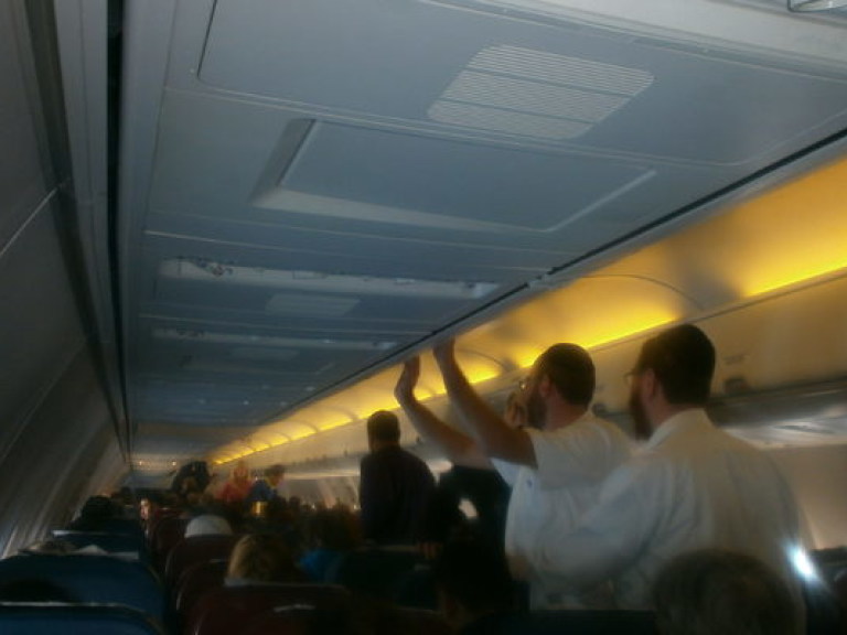 МАУ три часа “мариновали” в воздухе пассажиров рейса Тель-Авив-Киев