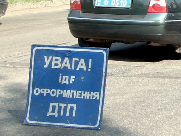 ДТП в Сумах: маршрутка столкнулась с легковым авто