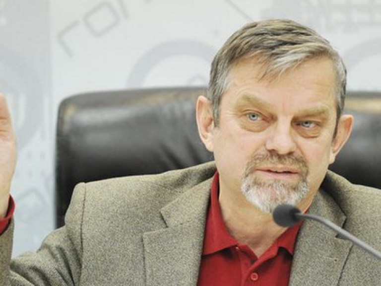 Оппозиция вряд ли поддержит законопроект Рудьковского о лечении осужденных за рубежом – политолог