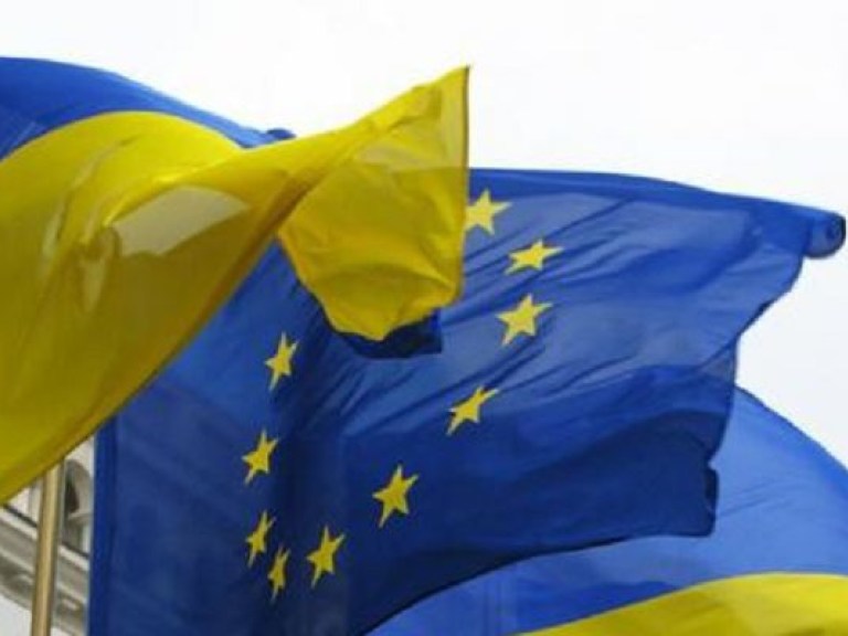 Евродепутат рассказал, когда для украинцев откроют границы ЕС