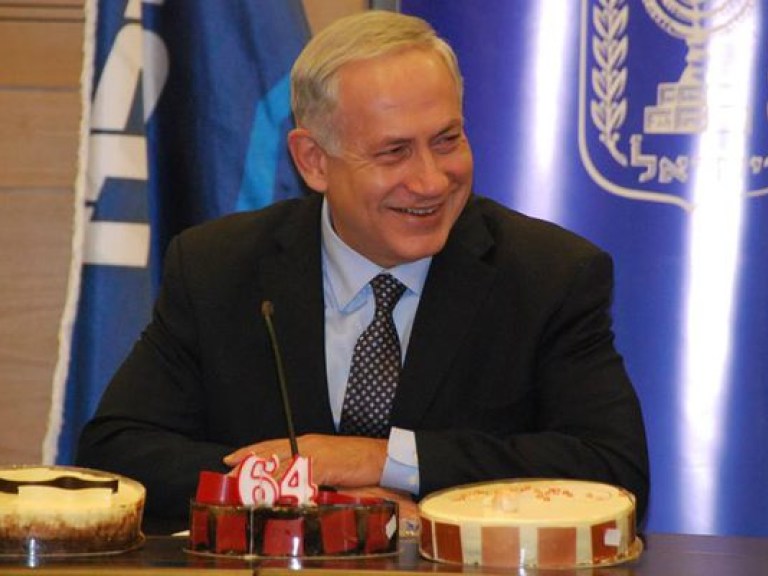 Пресс-служба премьер-министра Израиля &#171;подставила&#187; шефа в его день рождения (ФОТО)