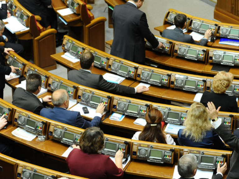 Проваливая повестку дня в парламенте, оппозиция демонстрирует банальное нежелание работать — Цыбенко