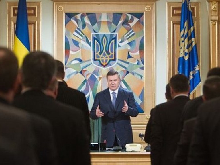 Почему политическая жизнь Украины приобретает все более скандальный оттенок?