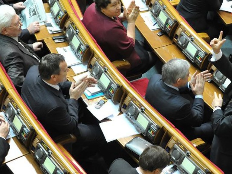 В налоговом комитете заверили, что дисквалифицирующая Кличко поправка к выборам не относится