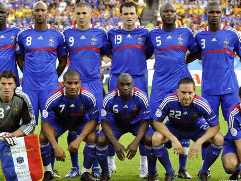 Футбольные звезды во Франции устроят забастовку против высоких налогов