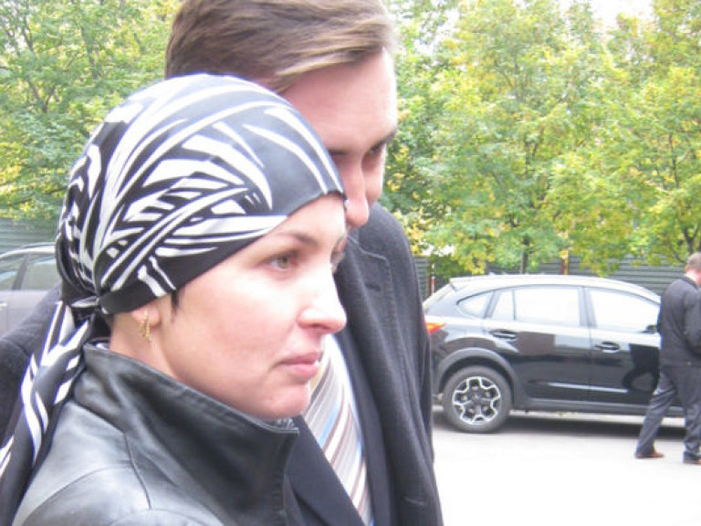 Появившаяся в суде Ирина Крашкова подала четыре ходатайства