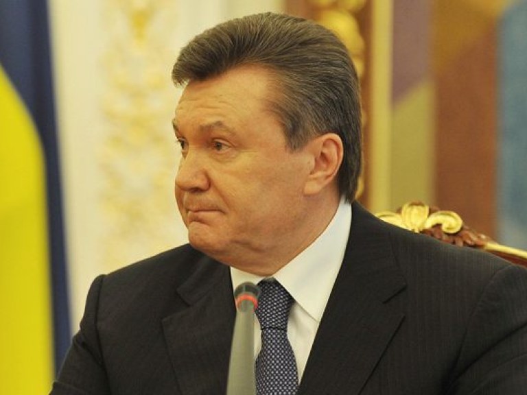 Янукович уволил глав Ивано-Франковской и Одесской областей