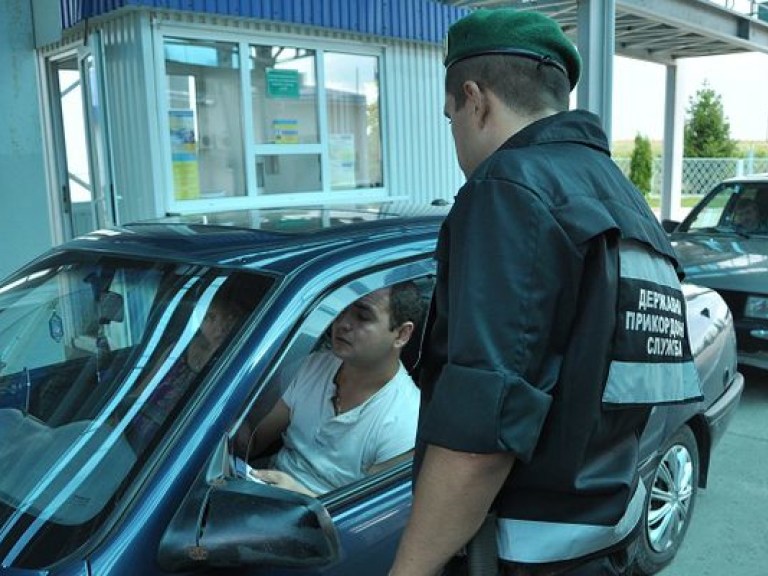 Украинцев из Приднестровья не будут штрафовать при пересечении границы Молдовы по украинскому паспорту