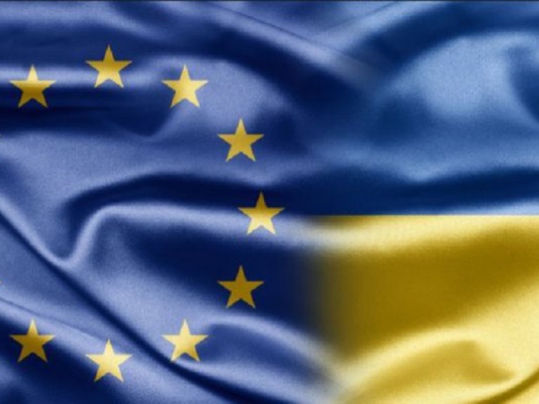 ЕС в вопросе Украины занял выжидательную позицию