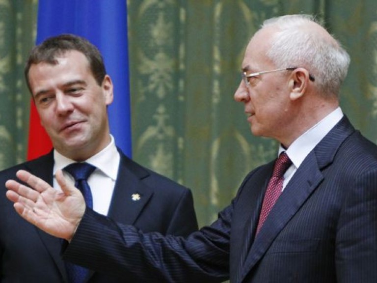 На следующей неделе Азаров поговорит с Медведевым о товарообороте