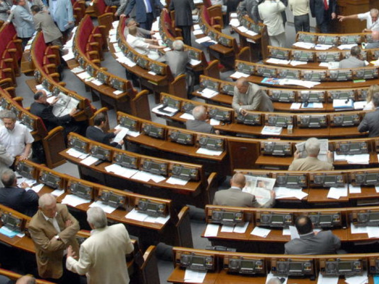 Депутаты сегодня должны рассмотреть законопроект «по Тимошенко» и изменения в госбюджет