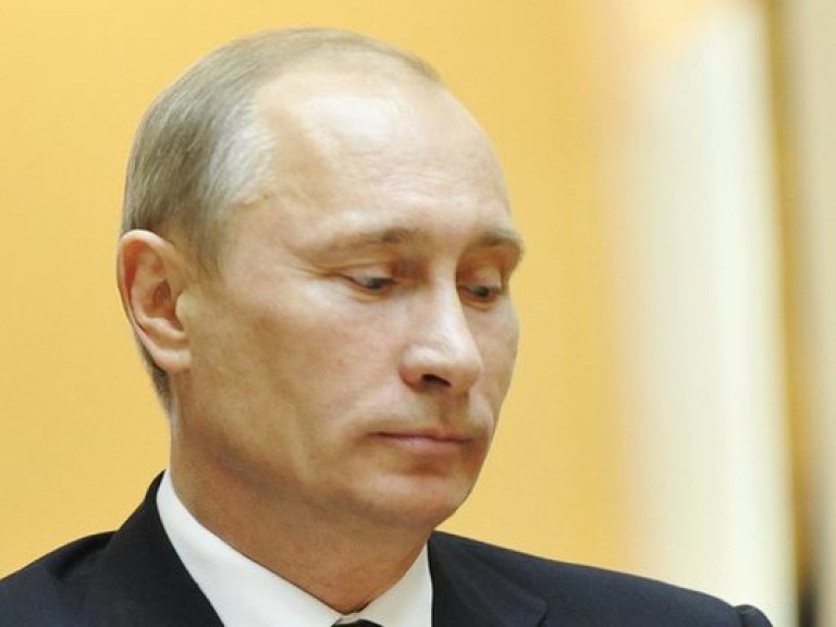 Владимир Путин считает, что ЕС шантажирует Украину после провала подписания соглашения