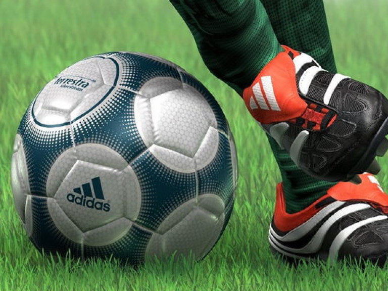 Футбольный уик-энд Европы: битвы титанов и проигрыши лидеров