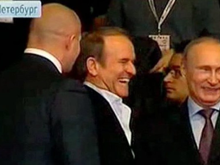 Путин и Медведчук встретились на мировом первенстве по самбо