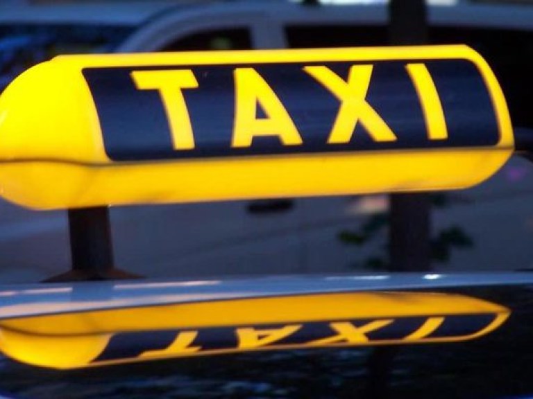 Из-за Евромайдана таксисты взвинтили цены до европейского уровня