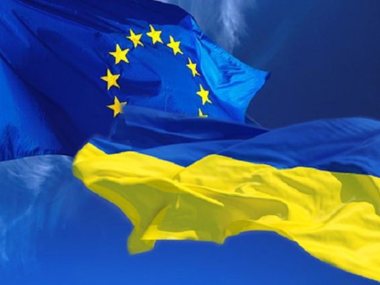 На что рассчитывает украинская власть, выдвигая требования Евросоюзу?