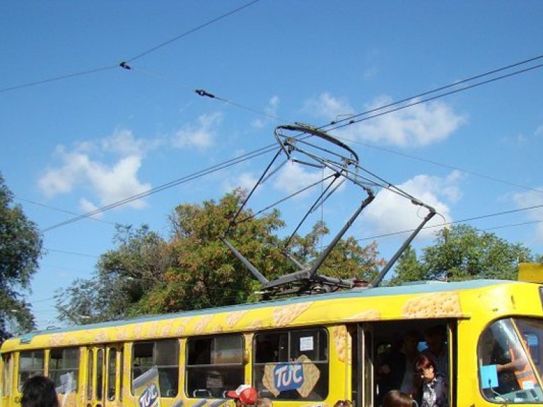 В Одессе трамвай переехал целую семью: отцу раздробило голову, а сыну отрезало ноги