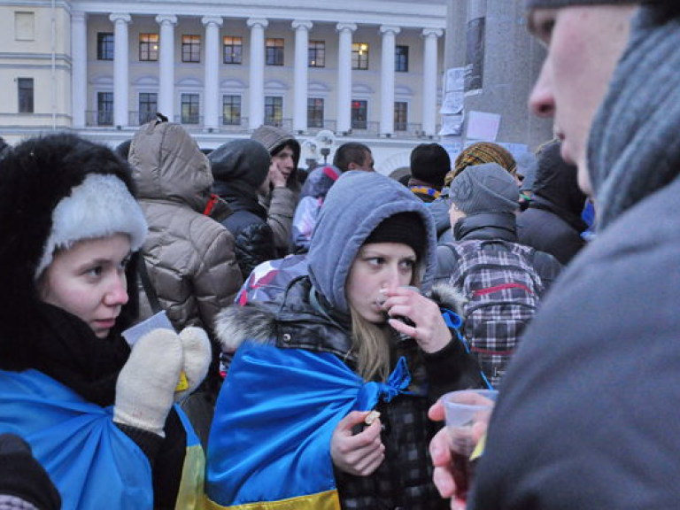 Иногородние студенты ищут жилье прямо на Евромайдане