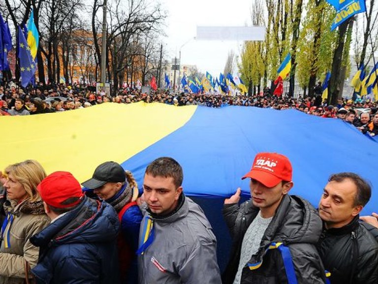 Дальнейшая судьба Ассоциации с ЕС решится в январе за спиной Украины – политолог