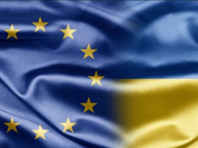Мы рады, что украинцы поддерживают евроинтеграцию – Кокс
