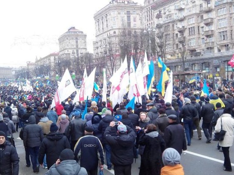 Участники акции протеста заняли практически весь центр Киева (ФОТО)