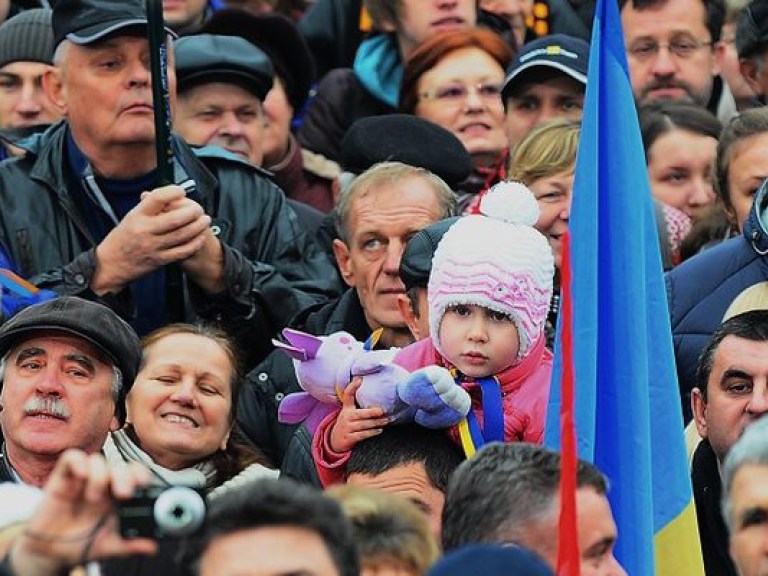 Метрополитен не справляется с потоком желающих приехать на акцию протеста в центр Киева
