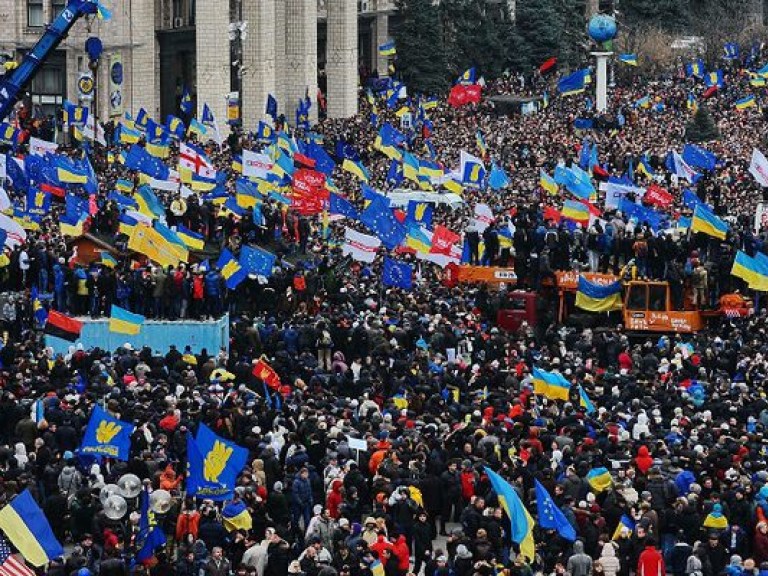 Опрос: большинство украинцев уверены, что участникам евромайдана он скоро надоест и люди разойдутся