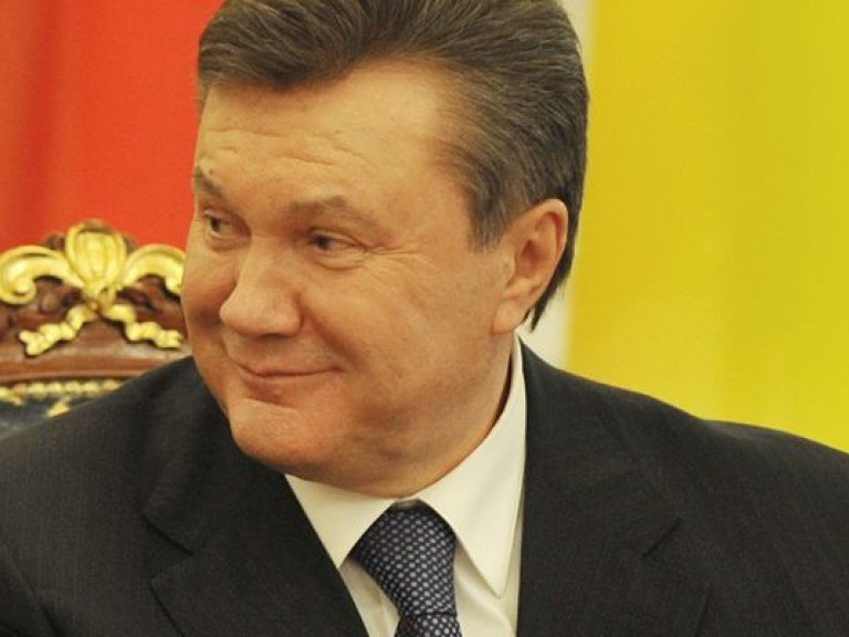 Экономика важнее: Янукович объяснил, почему евромайдан не мешает ему лететь в Китай