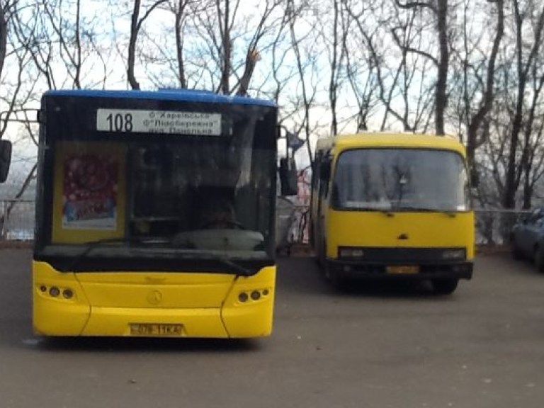 Пешком пойдете: для организации митинга Партии регионов в Киеве сняли с рейсов коммунальные автобусы (ФОТО)