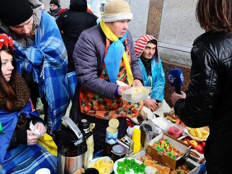 На Майдане за день приготовили 40 000 порций еды