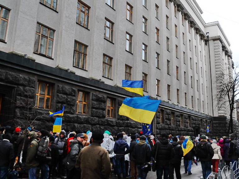 Митингующим дали пять дней на разблокирование Кабмина