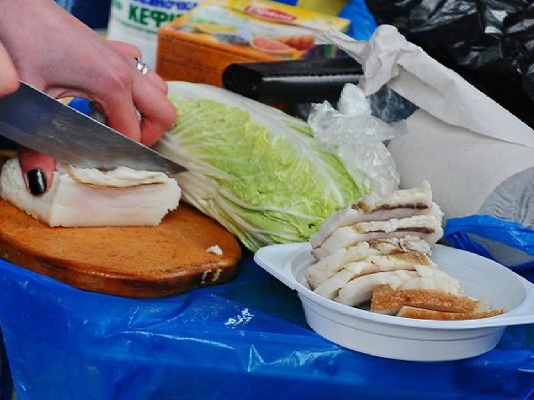 Евромайдан: сегодня в меню борщ и гречка