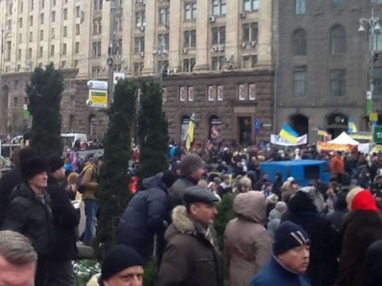 На евромайдане в Киеве человеку стало плохо