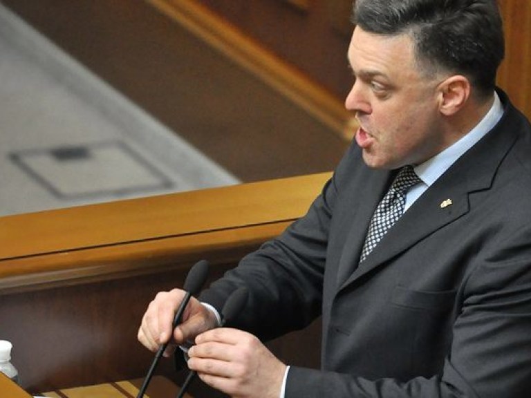 Януковичу не стоит приглашать за «круглый стол» Тягныбока – Погребинский