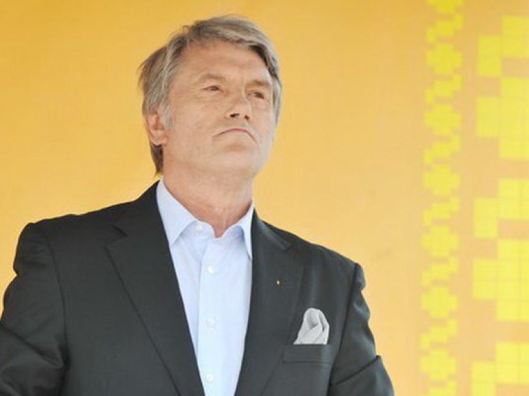 Ющенко просит Януковича освободить детей и наказать «Беркут»