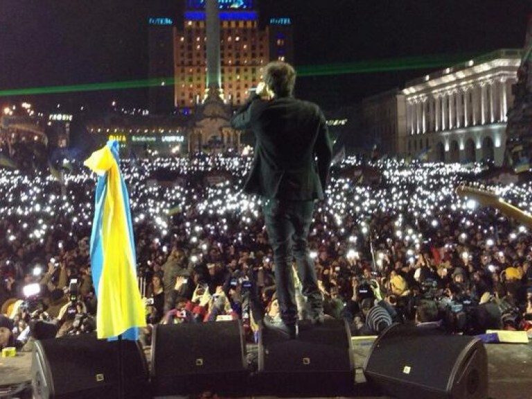 Культурная программа евромайдана: украинские фильмы и рояль