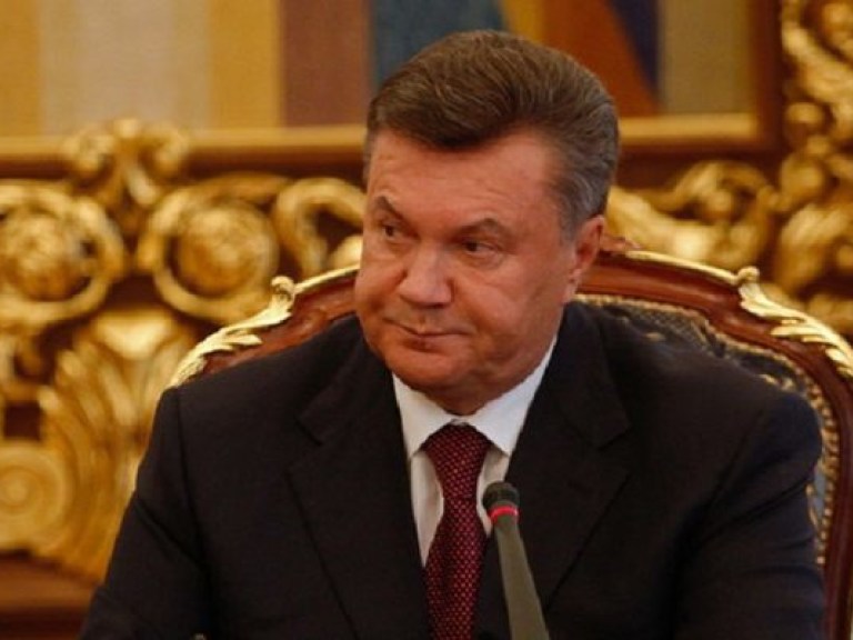 Янукович рассказал, что он подписал в Москве