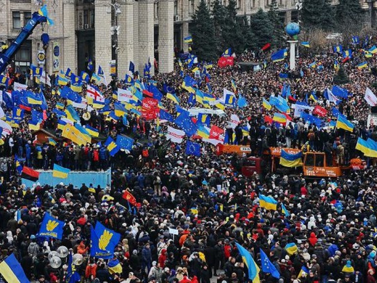 Белашко: Майдан вначале поставил под сомнение легитимность власти, а потом показал недееспособность оппозиции