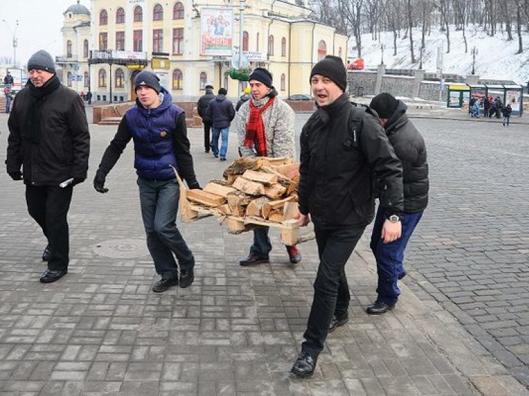 Волонтеры сетуют на неорганизованность евромайдана