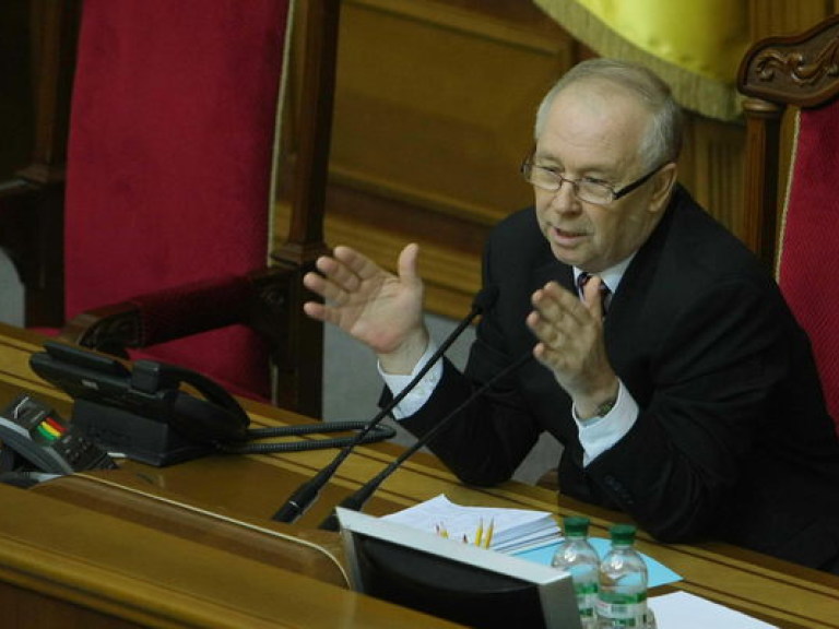 Верховная Рада открылась: депутаты должны принять госбюджет Украины на 2014 год