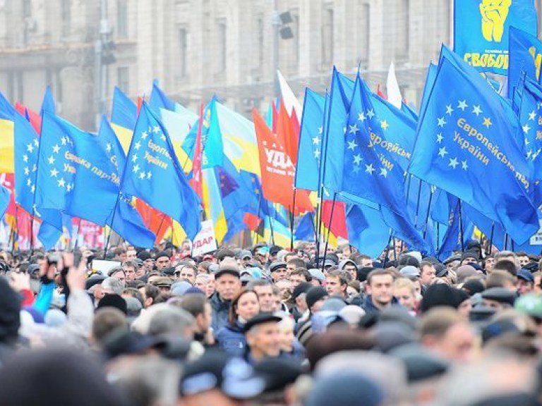 Регионалы торопятся с бюджетом из-за Майдана — Алексеев