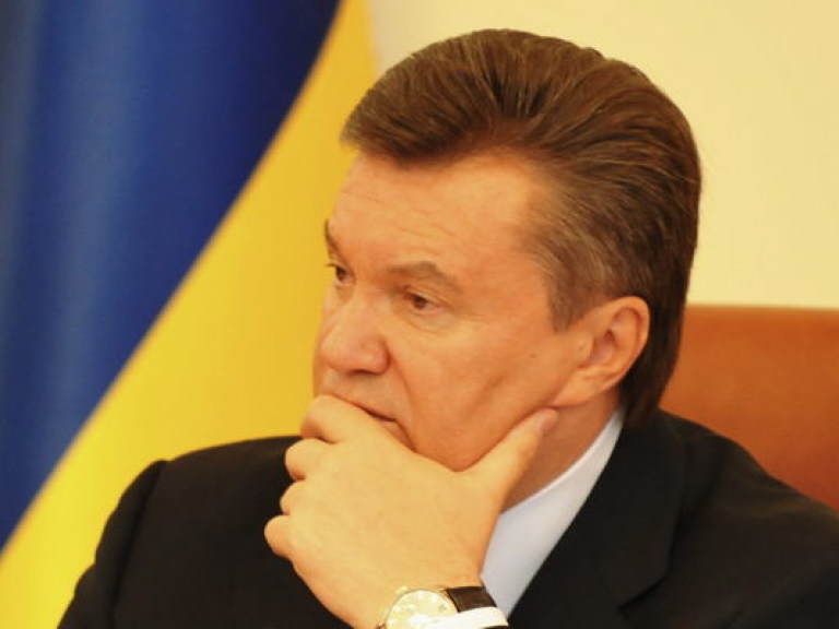 Мы не должны ездить в мировые столицы с протянутой рукой — Янукович