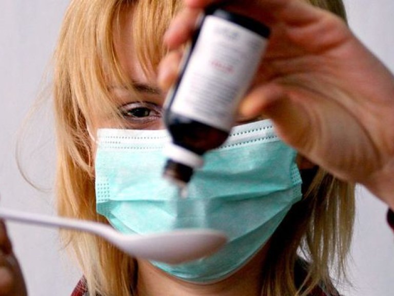 Медик объяснил, почему гриппом в этом году в Украине болеют меньше