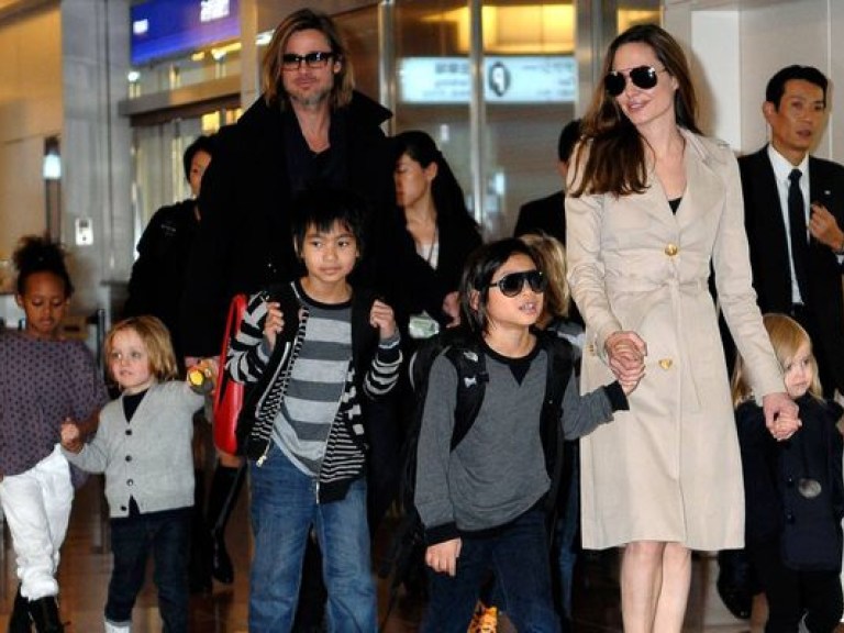 Анджелина Джоли отвезла всю семью в Австралию на рождественские каникулы (ФОТО)