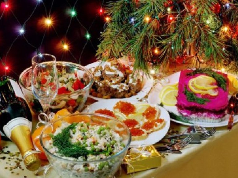Эксперт посоветовала не экспериментировать в новогоднюю ночь с экзотическими блюдами