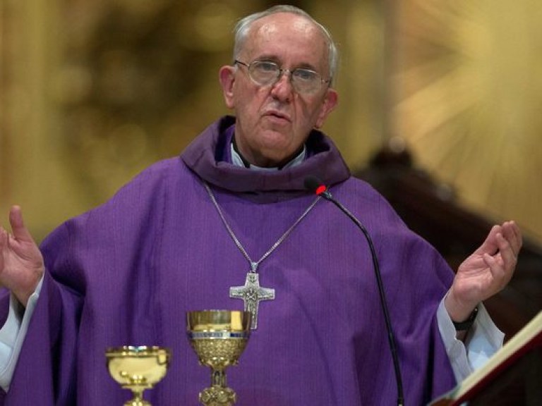 Папу Римского признали самым стильным мужчиной 2013 (ФОТО)