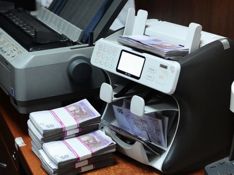 Призывы политиков снимать депозиты не сработают — эксперт