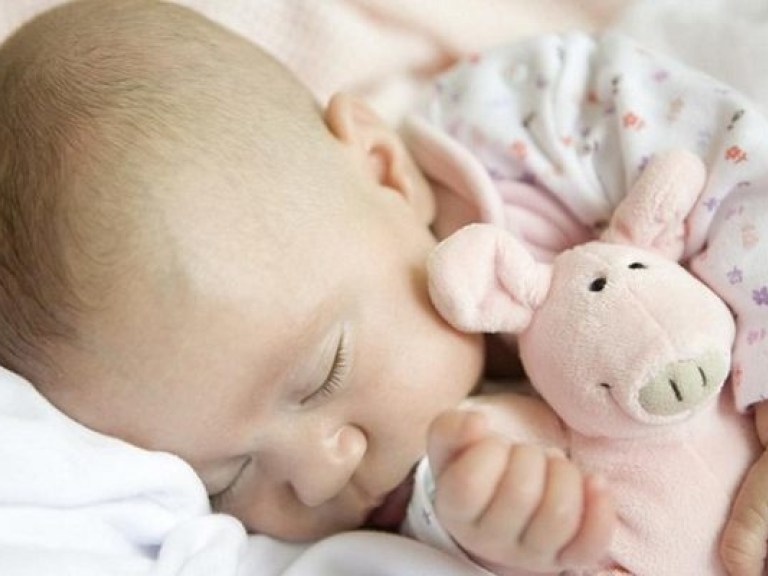 Дети учатся лучше, если спят после обеда