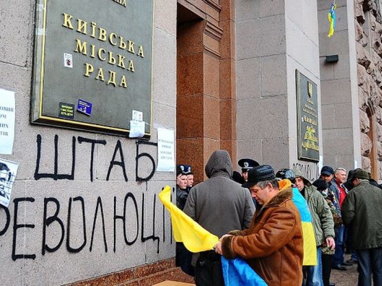 Европарламентер: оппозиция несет ответственность  за захват административных зданий в Киеве