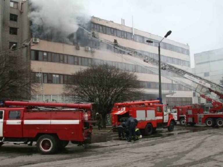 Трех пострадавших во время пожара на «Хартроне» выписали из больницы